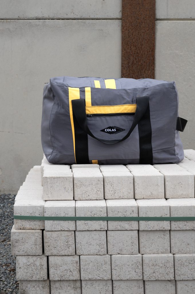 Sac de voyage- projet Colas- réalisation Raev Maroquinerie