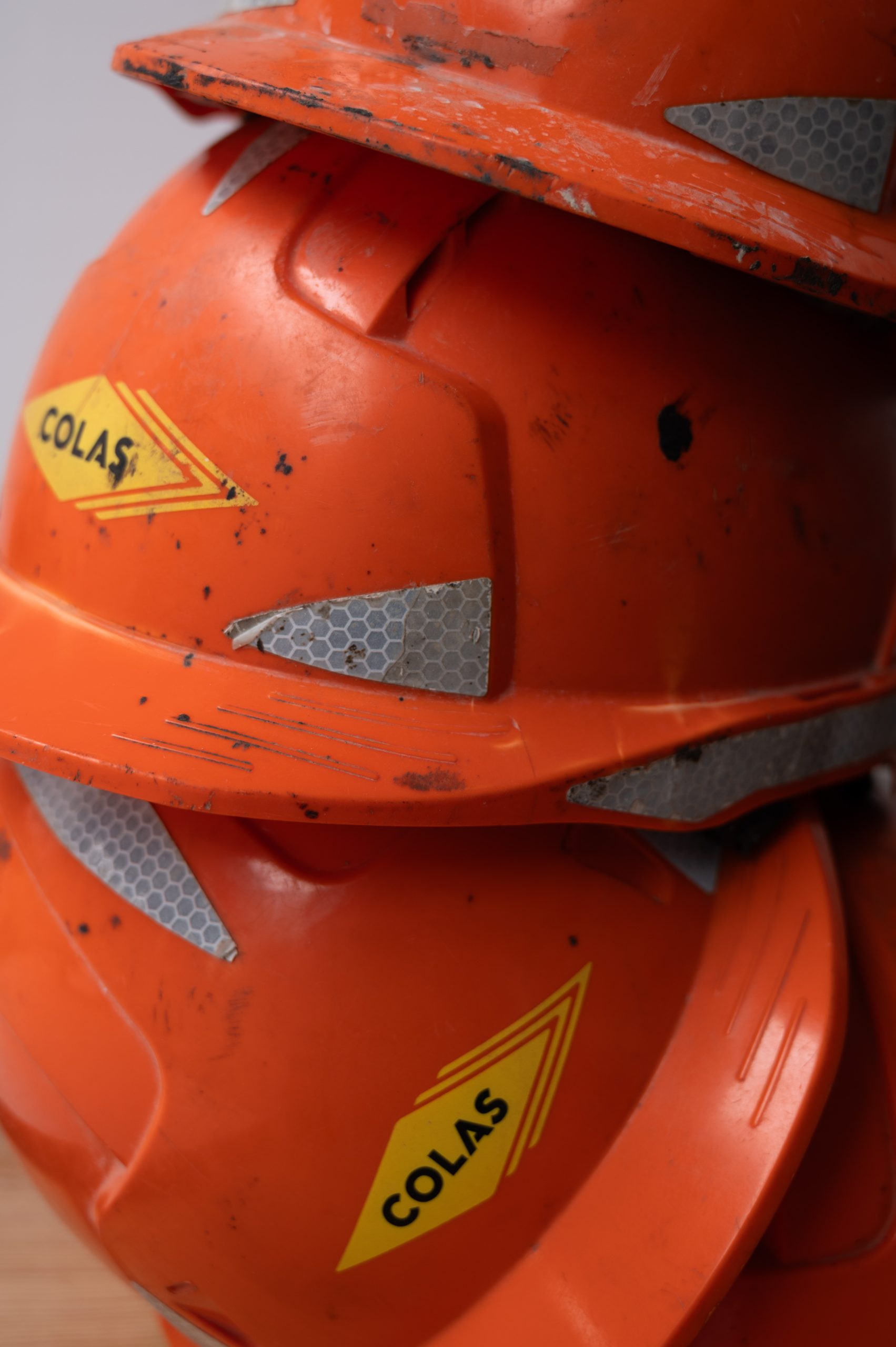 casque chantier matière plastique à recycler - Raev maroquinerie